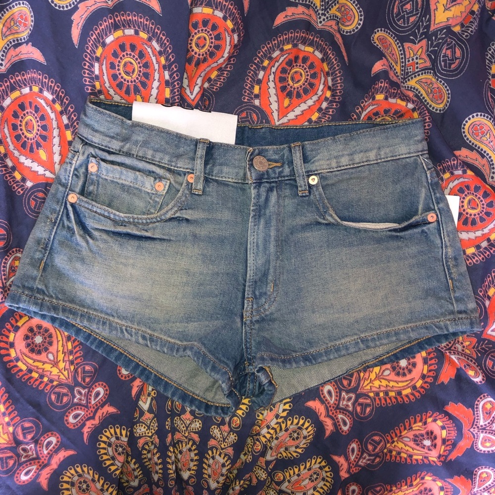 UO BDG Mid Rise Shorts